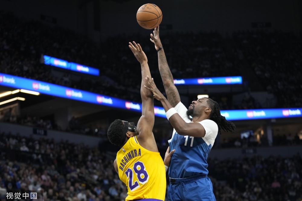 赛中多次完 赛中多次完