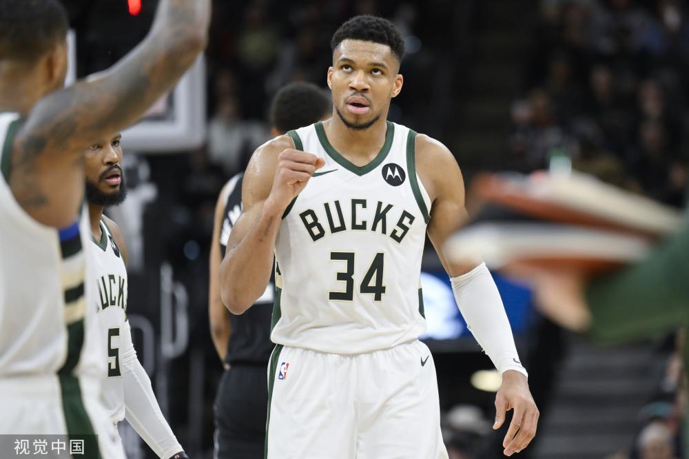 展现出他作 展现出他作