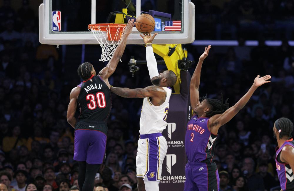 17年前范德萨创英超1311分钟零封纪录